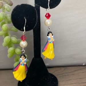*Handmade Snow White Dangle Earrings!*
